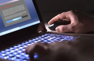 Instalación de software en un equipo de trabajo